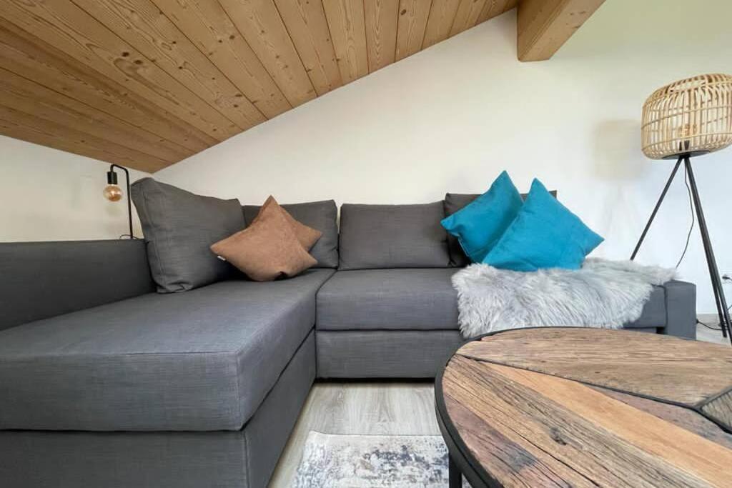 Gemuetliche Ferienwohnung Im Dg Am Tegernsee - Bergblick, Ruhe & Ganz Viel Platz บาดวิสเซ ภายนอก รูปภาพ